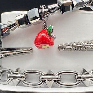 Beware The Enchantment ST38056 Halloween Stack 2025 Apple Charm